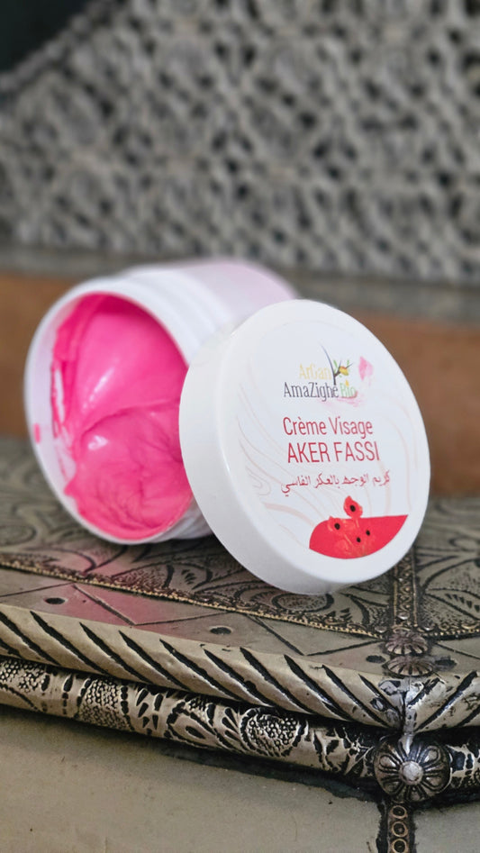 Nourrit et hydrate en profondeur grâce au beurre de karité et de cacao